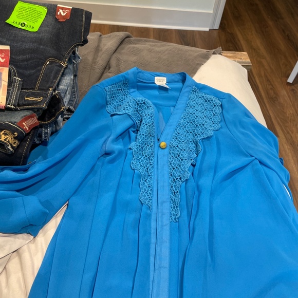 Charming Charlie blouse - Picture 2 of 2